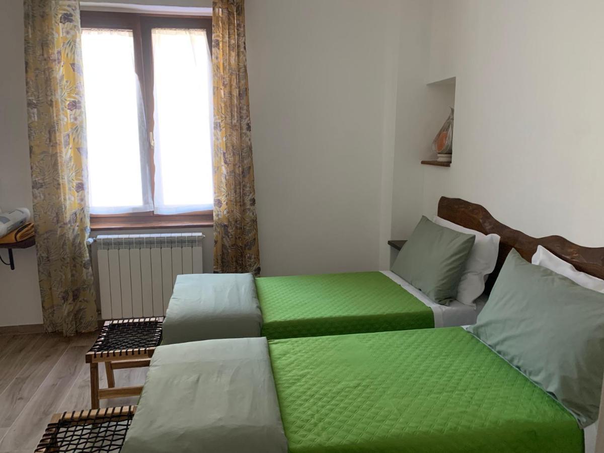 B & B Giu & Dany Bruscoli エクステリア 写真